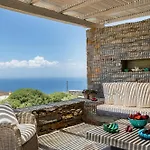 Villa Velanidies *