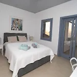 Villa Velanidies *