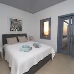Villa Velanidies