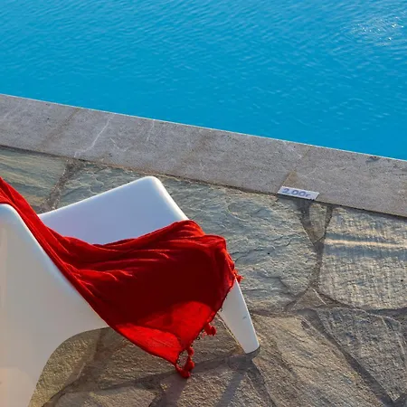 וילה Velanidies *