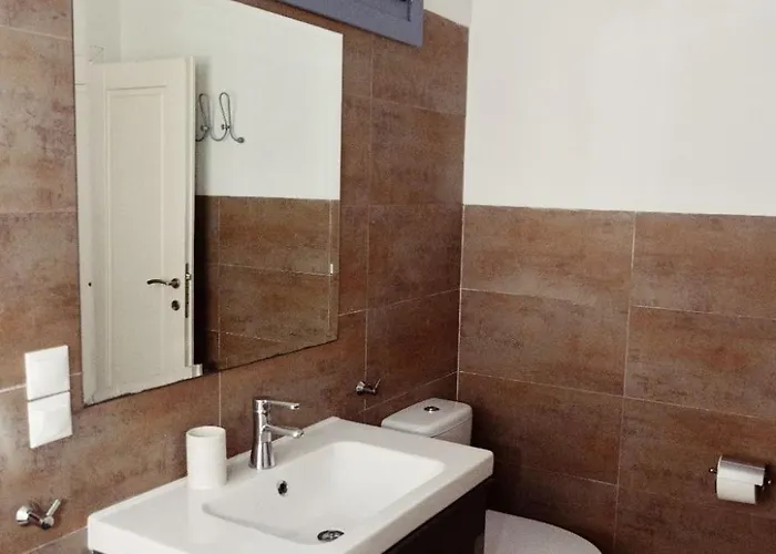 Velanidies Villa Ioulis